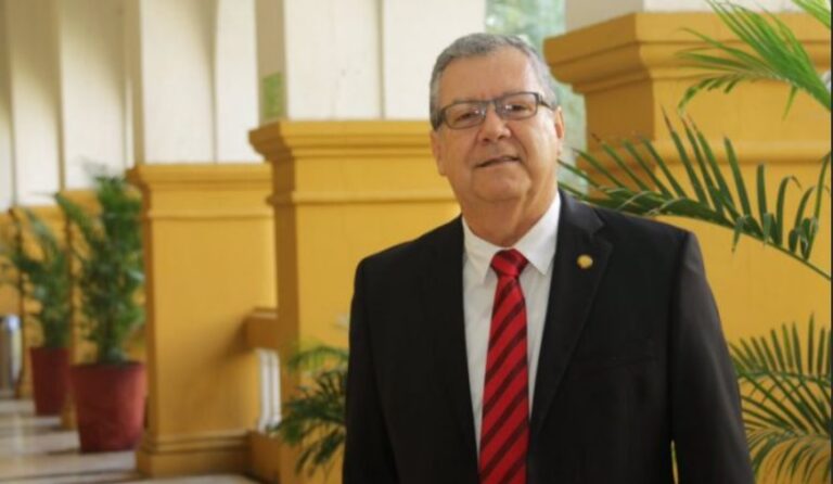 RECTOR
