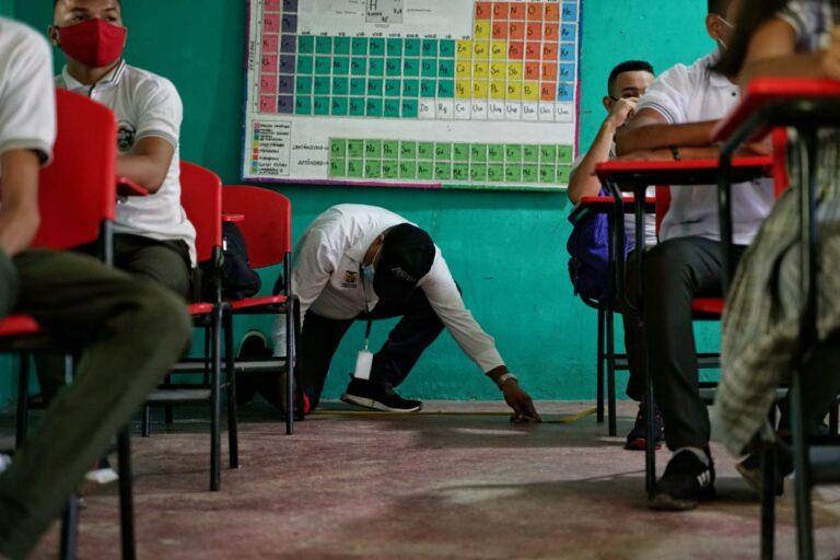 MEDIDA EN EL COLEGIO