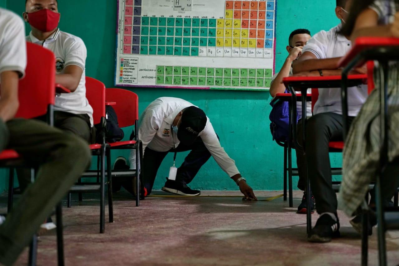 MEDIDA EN EL COLEGIO
