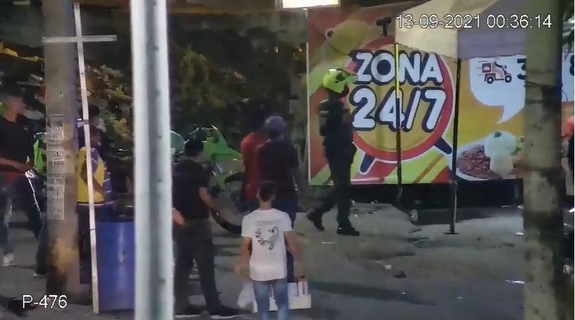 POLICIA EN EL 747