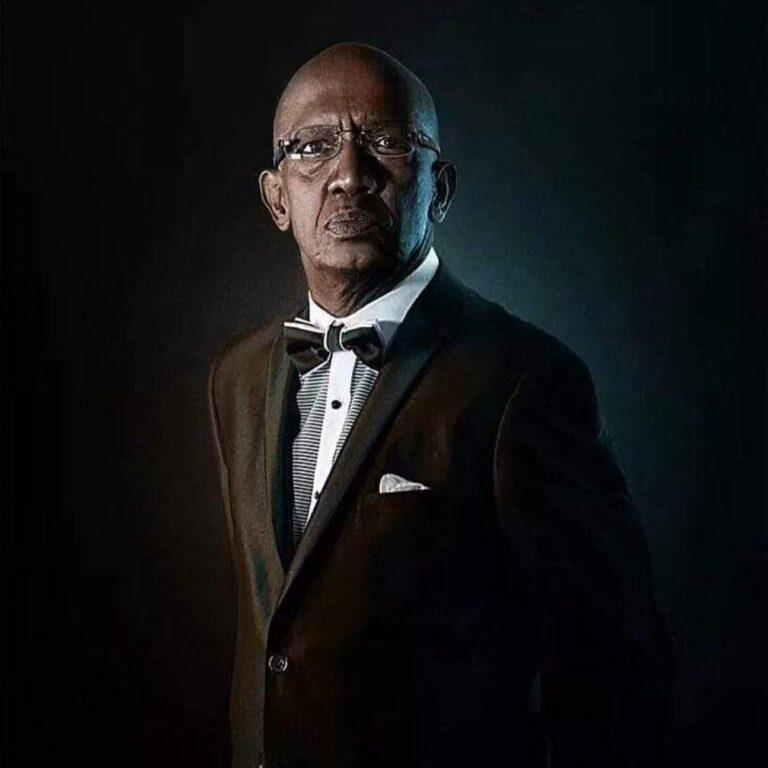 ROBERTO ROENA