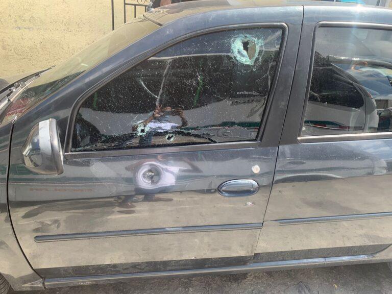 VEHICULO CON LOS DISPAROS