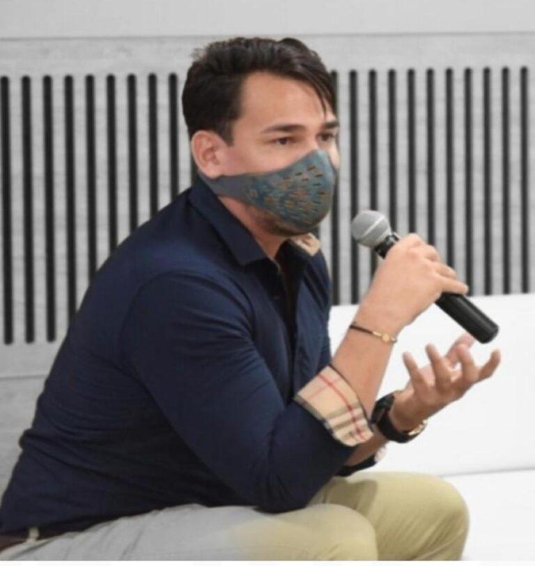 ABOGADO COLUMNISTA