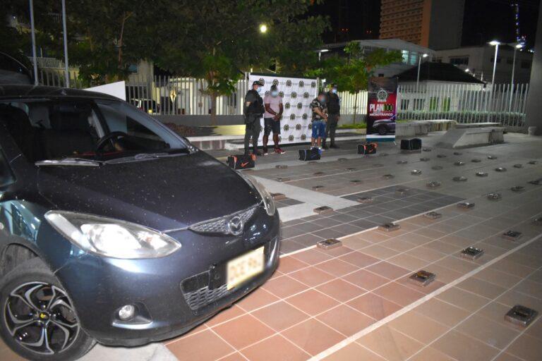 COCA Y CARRO