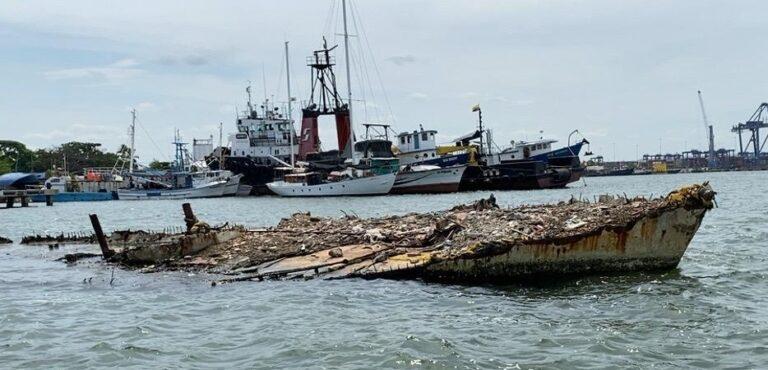 ENTERRADO BUENA FOTO