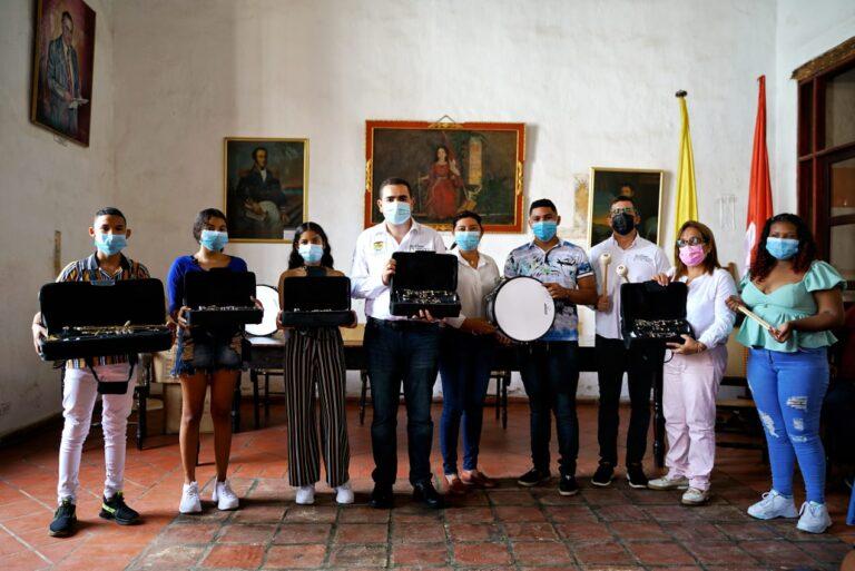 MUSICA EN TALAIGUA