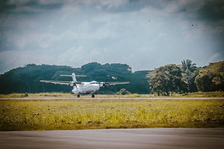 AVION EN MOMPOX