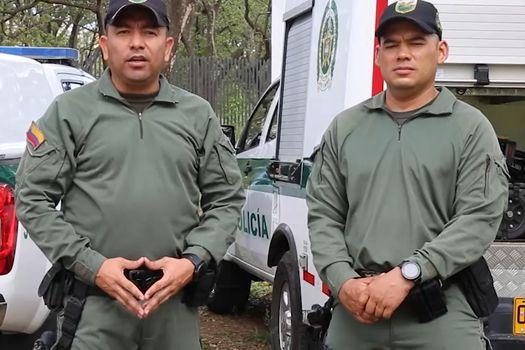 POLICIAS MUEREN EN ATENTADO
