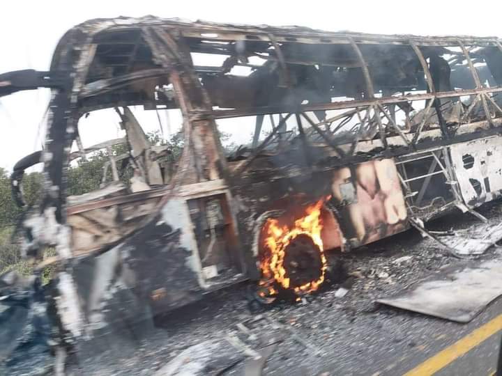 BUSES QUEMADOS