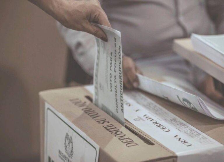 FIESTA DEMOCRÁTICA