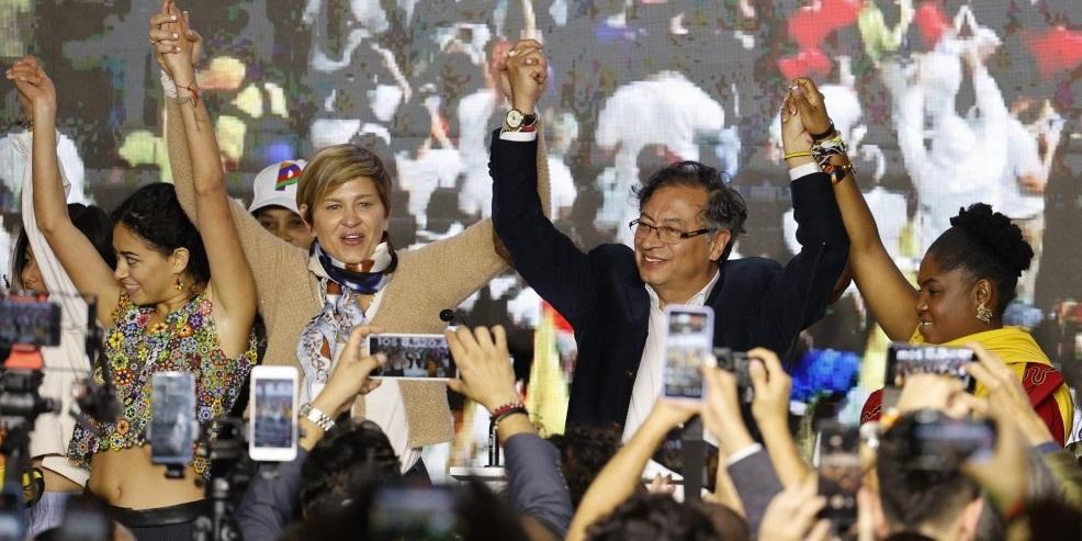 MAURICIO DUEÑAS