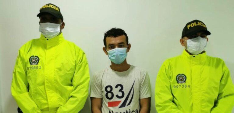 ABUSO DE SUS HIJASTRAS