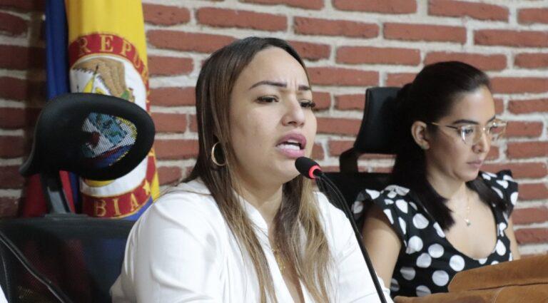 GLORIA ESTRADA DENUNCIA