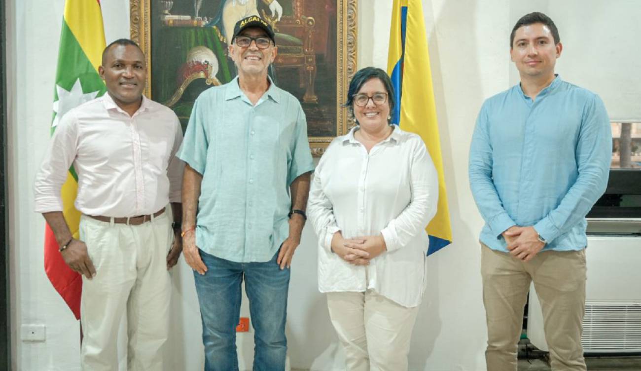 CAMBIOS EN EL GABINETE DE DAU