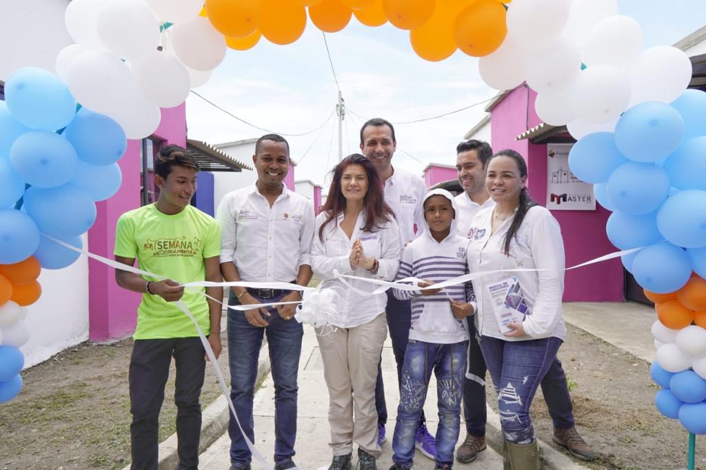 ENTREGA DE VIVIENDAS EN ACHI
