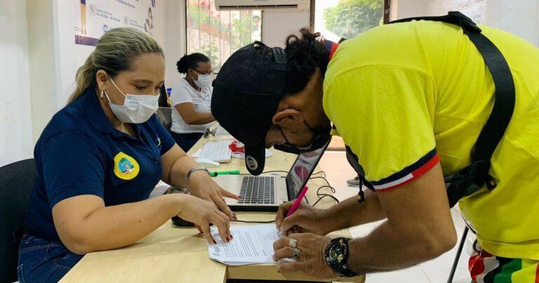 FIRMANDO
