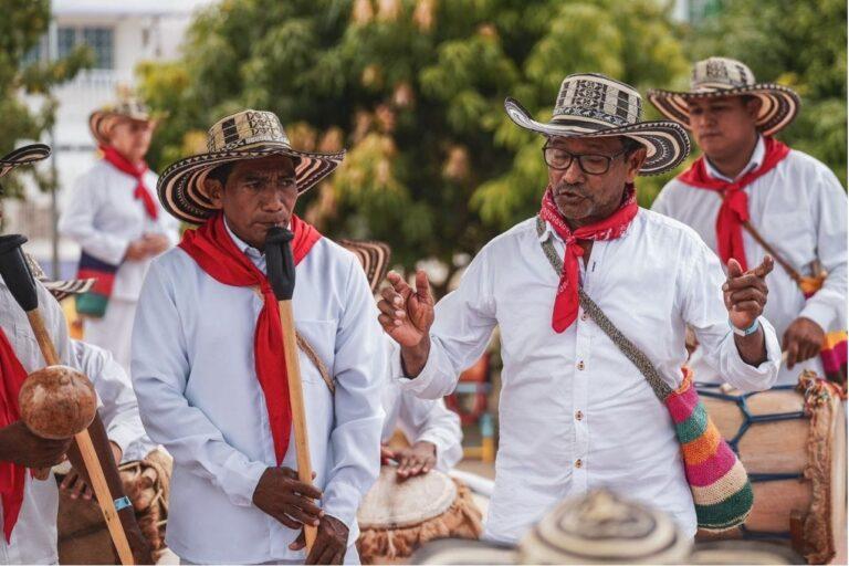 tocando gaita