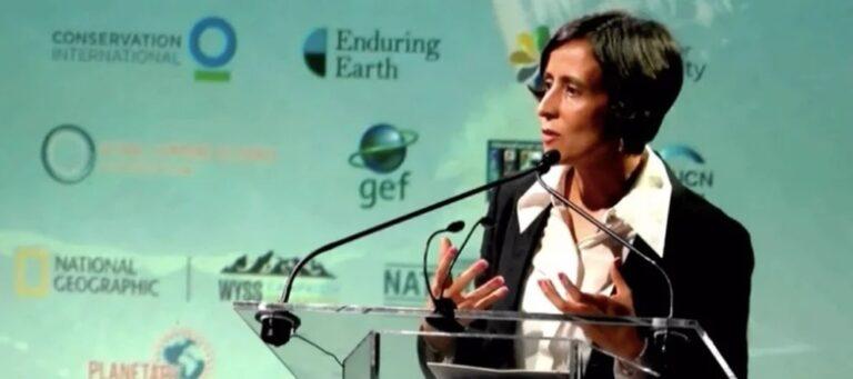 MINISTRA DEL MEDIO AMBIENTE