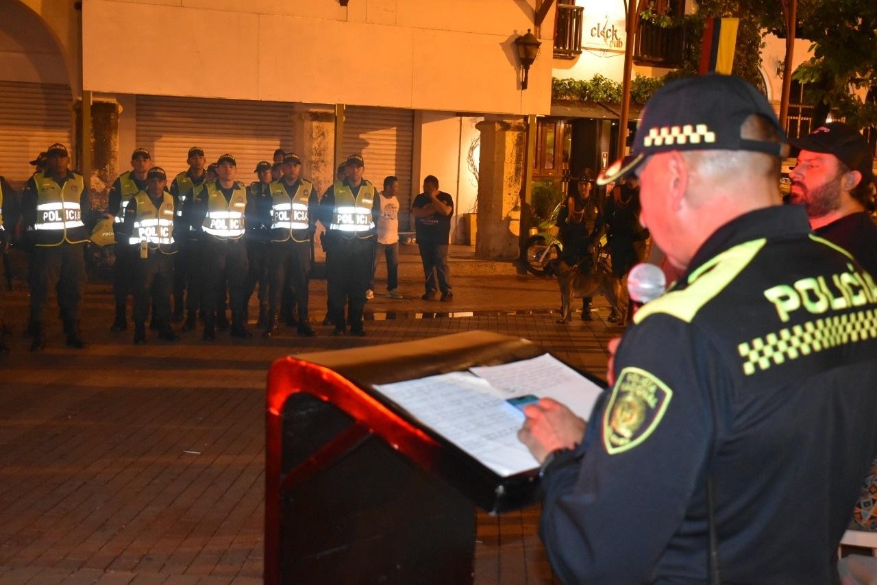 POLICIA EN EL CENTRO HISTÓRICO