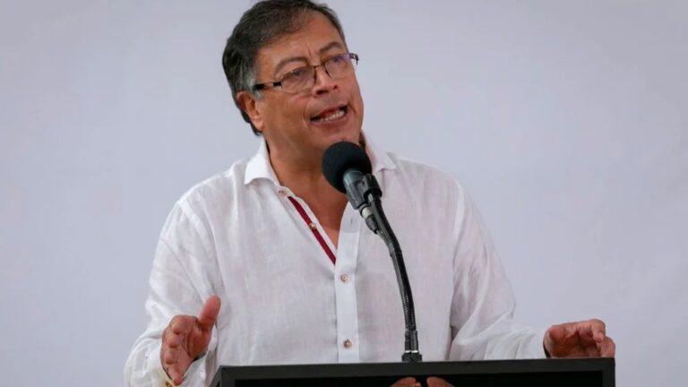 PRESIDENTE PETRO EN EGIPTO