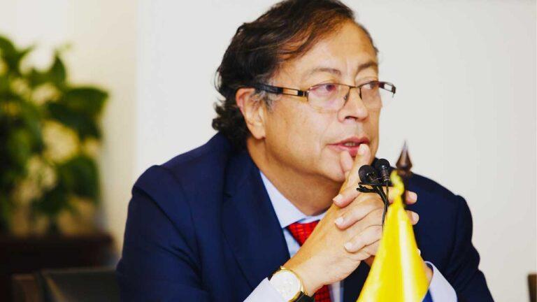 presidente petro empleo