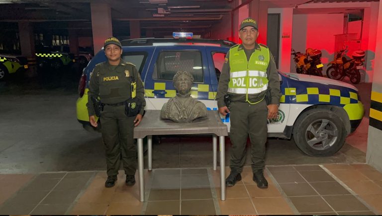 busto de soledad roman