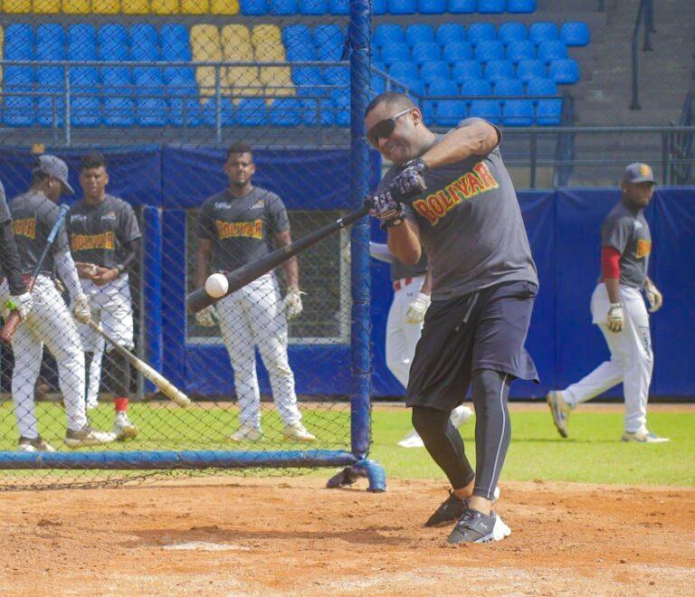 ariel zambrano bateando