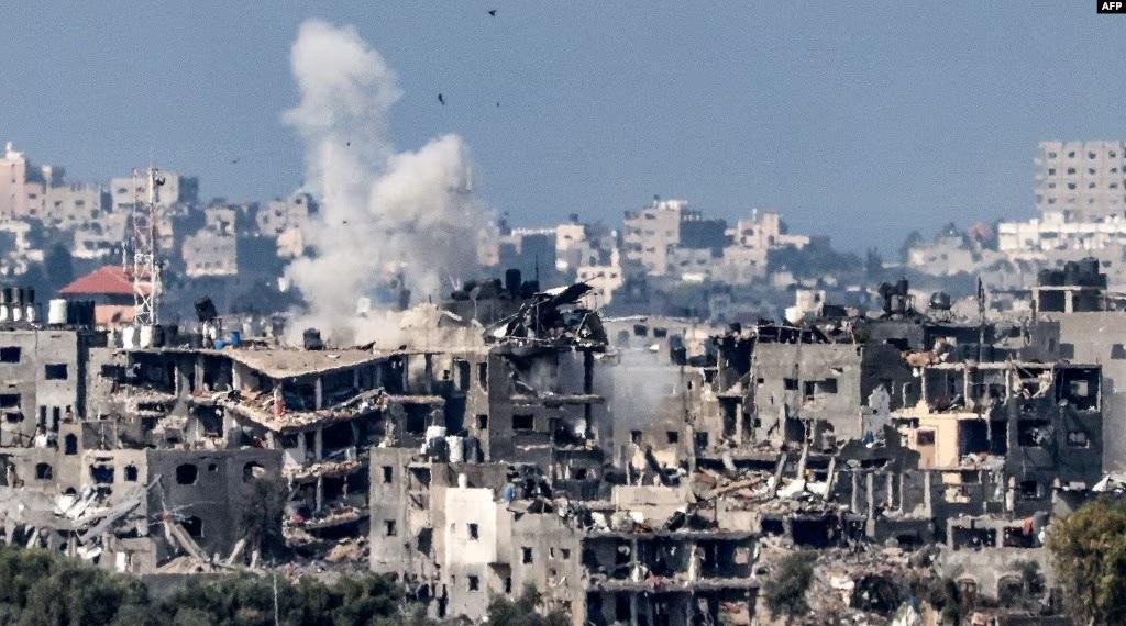 BOMBARDEOS