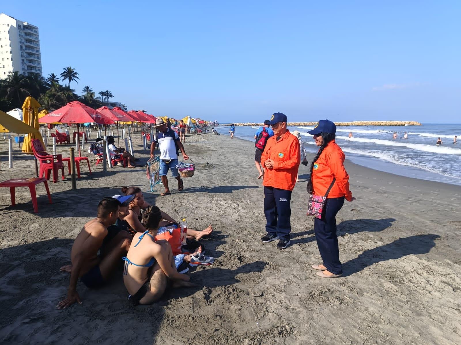 estan en la playa