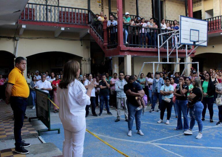 LIO DOCENTE DE TURBACO