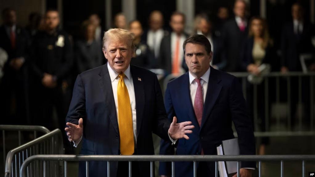 TRUMP Y COMPAÑIA