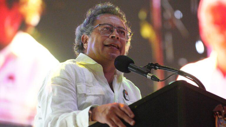 gustavo petro