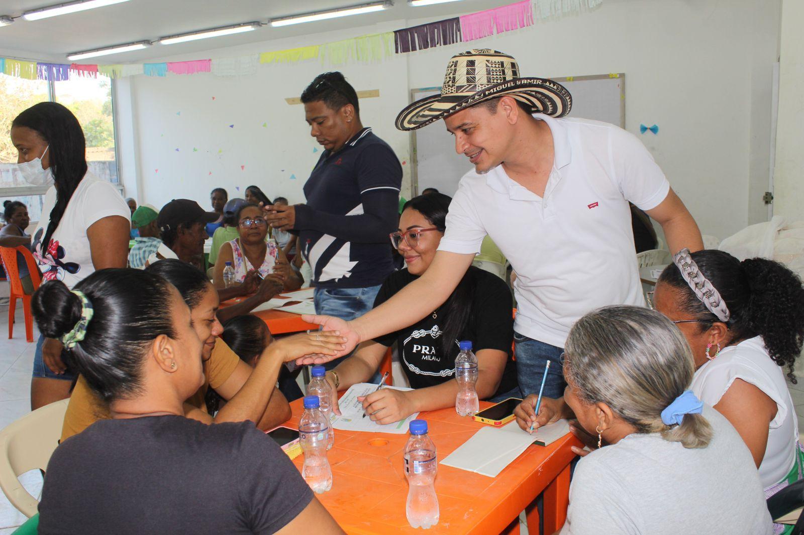 anibal alcalde