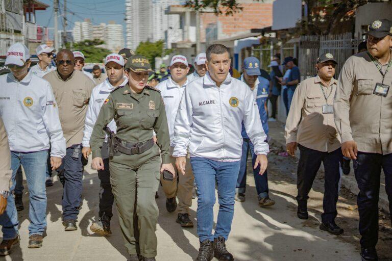 dumek turbay en la popa