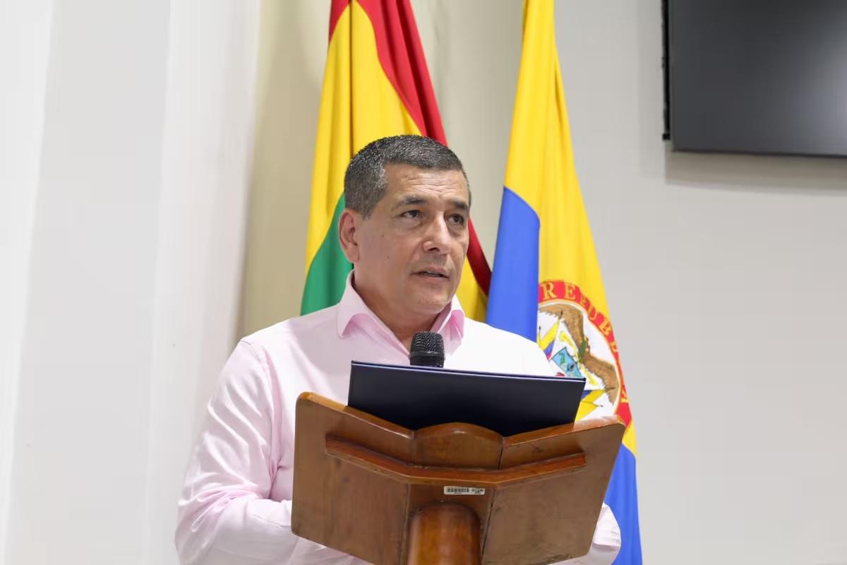 dumek turbay en el concejo