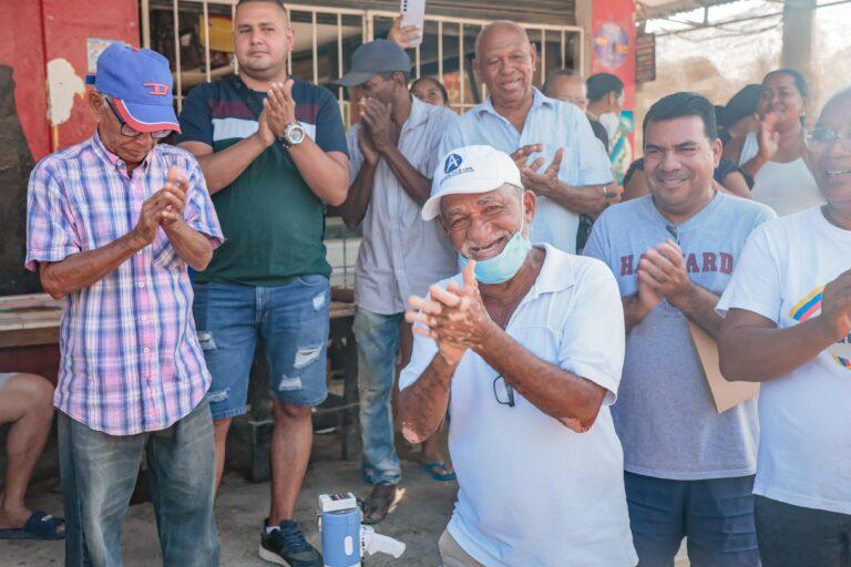 imagen de la gente contenta