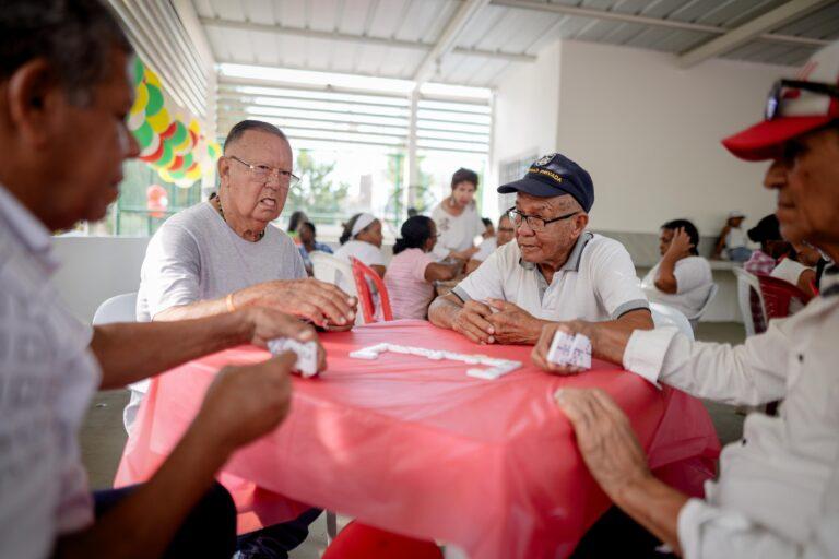jugando domino