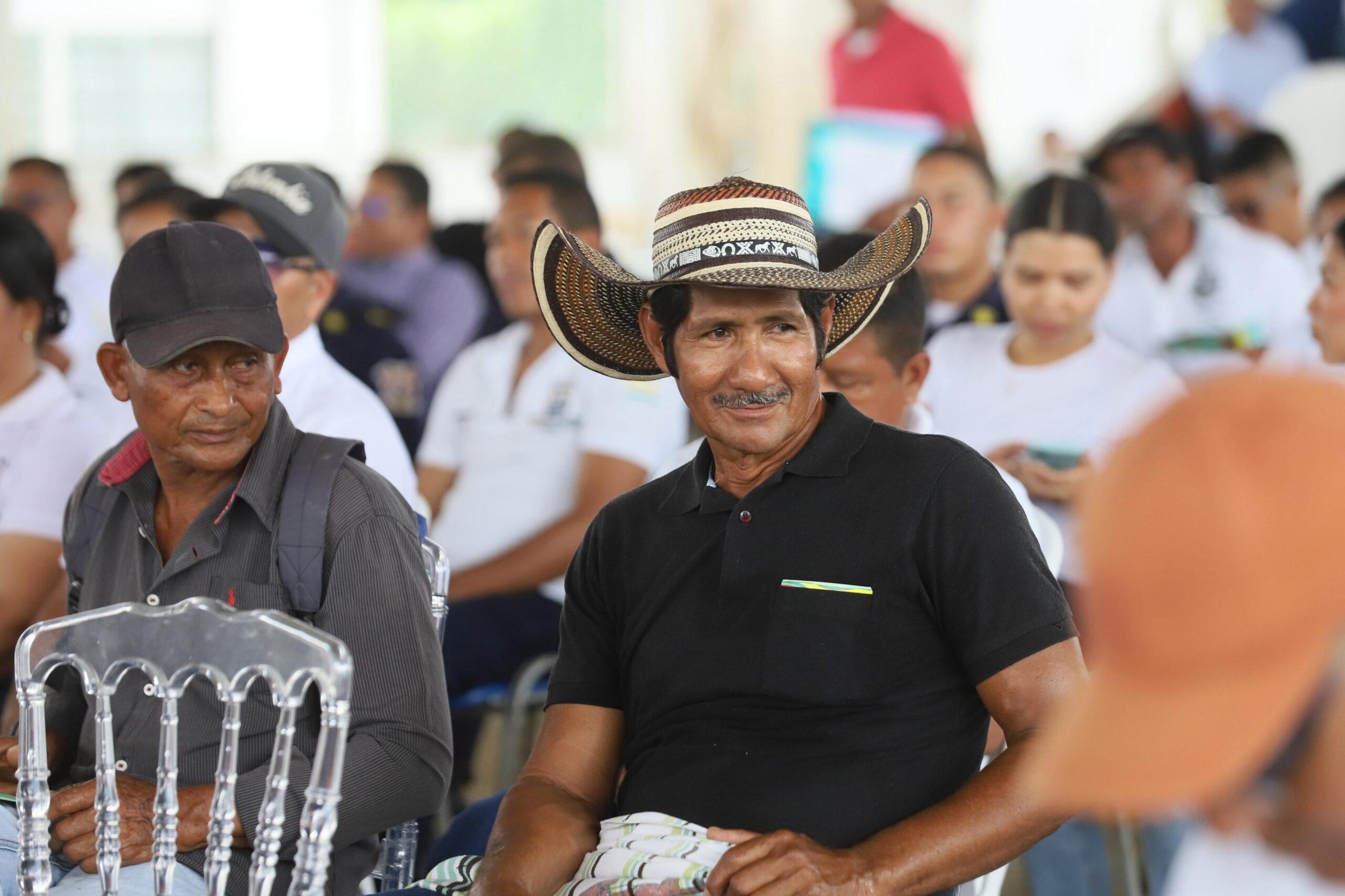 con el sombrero