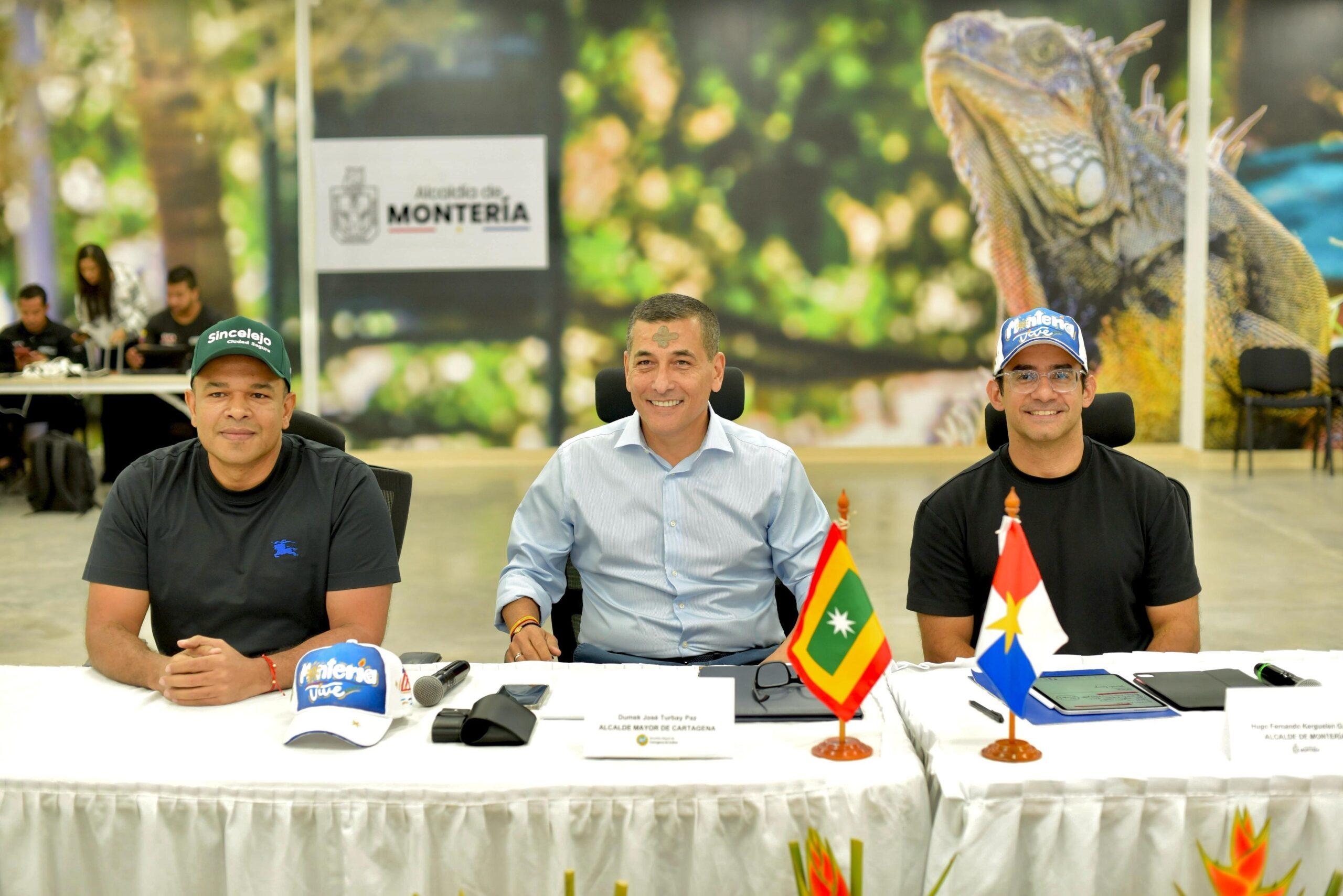 los alcaldes sonriendo