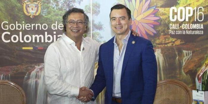 petro se saluda con el presidente