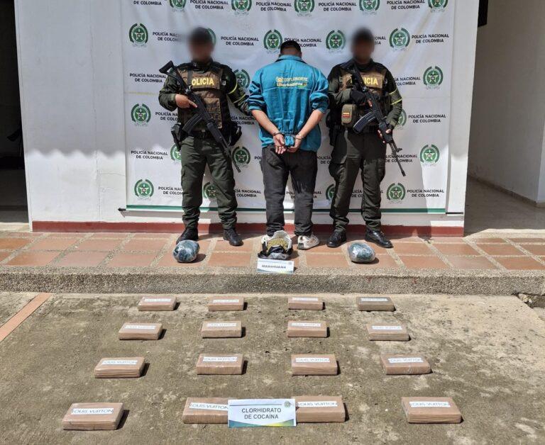 con la droga en el bus