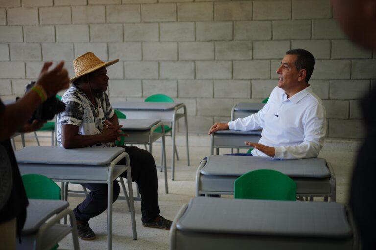 dumek en el salon de clases