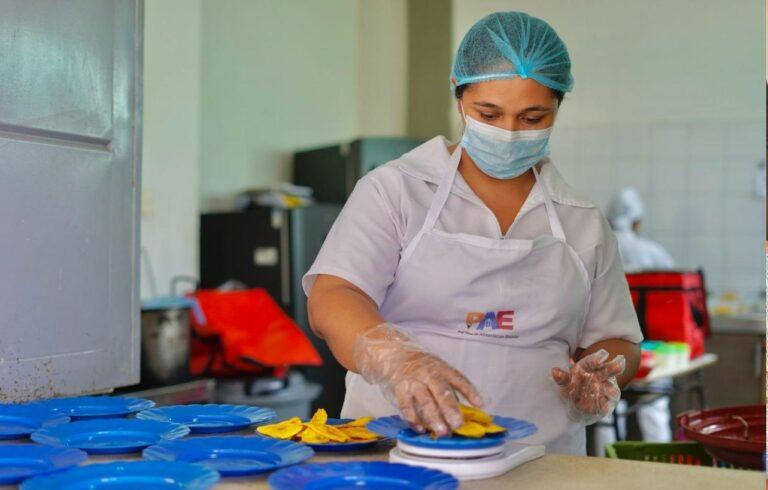 preparando alimentos