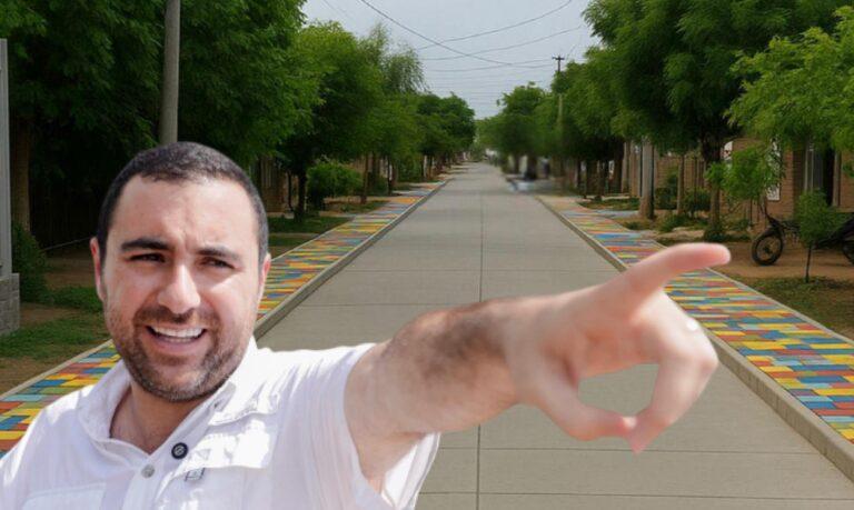 yamil señalando