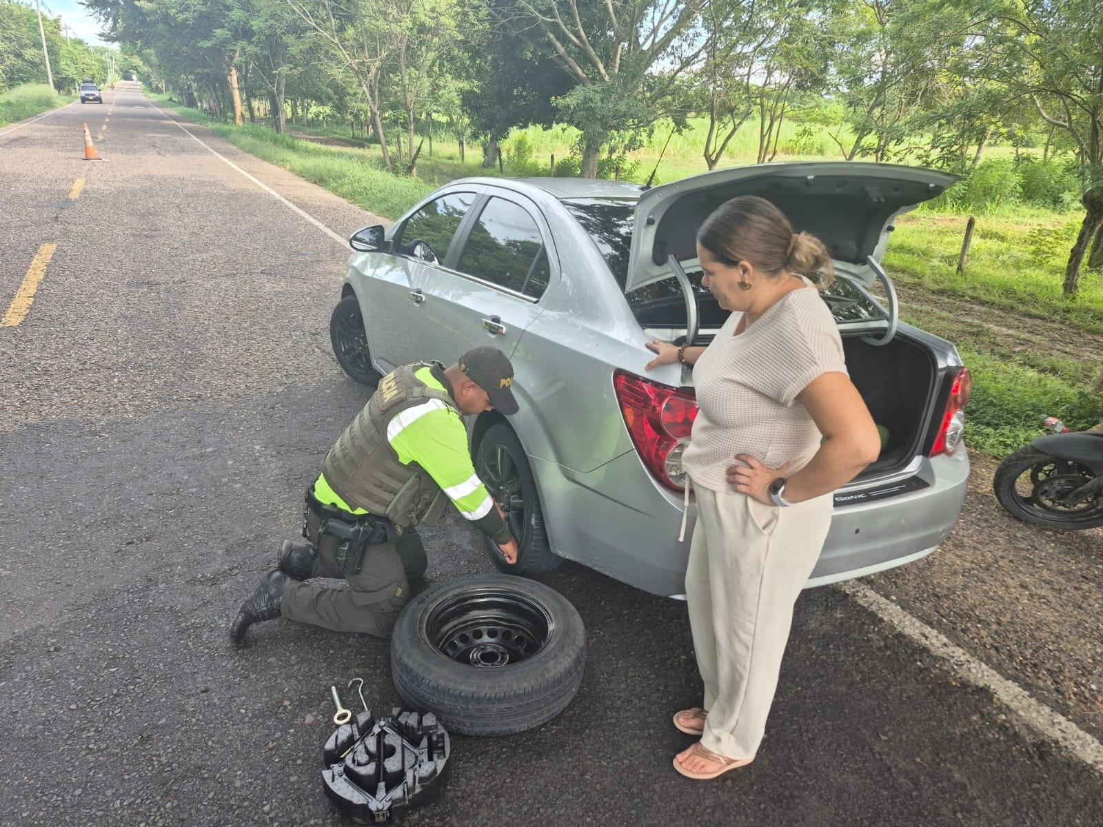 cambiando la llanta