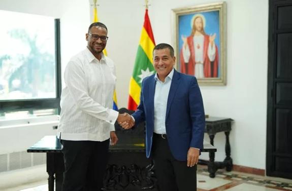 el alcalde y el gringo