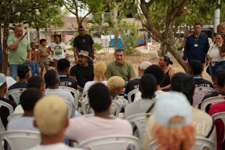 dumek con jovenes en riesgo