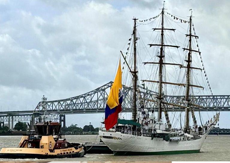 BUQUE GLORIA