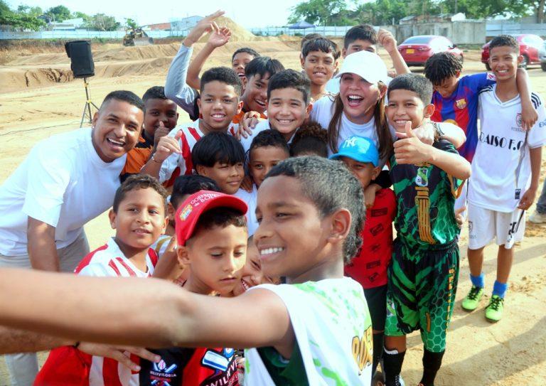 FOTO DE CLAU CON LOS PELAOS