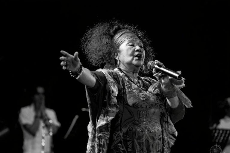 toto en blanco y negro